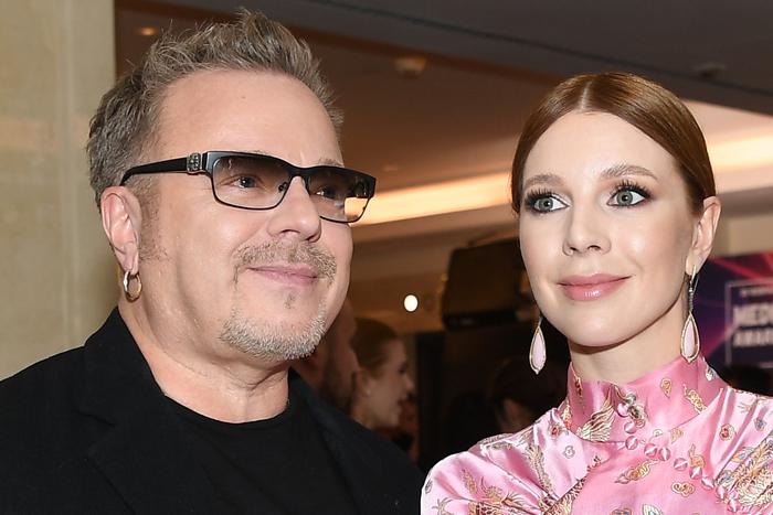 Певец Владимир Пресняков рассказал, что подарит жене на 8 марта