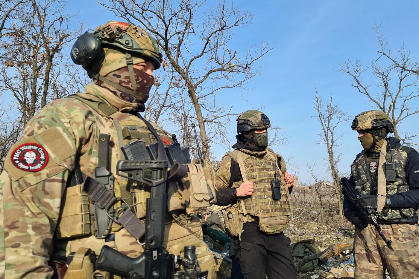 Стало известно, сколько украинских военных находится в окружении в Артёмовске