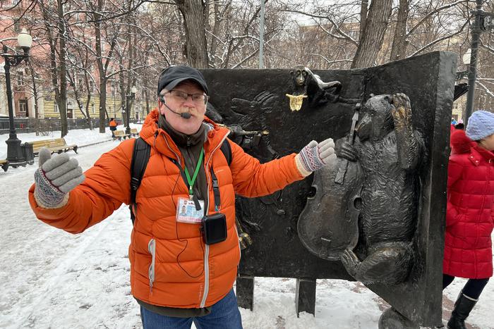 Баснописец Иван Крылов любил вкусно покушать и выучил древнегреческий на спор: портрет писателя раскрылся на экскурсии