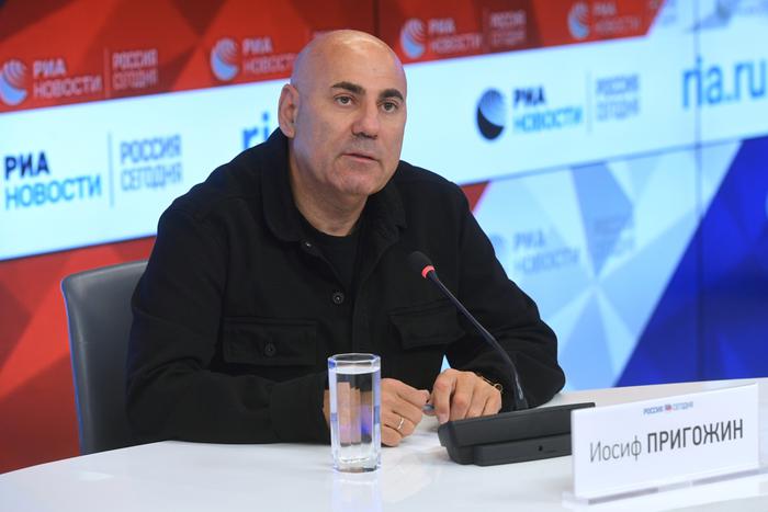 Продюсер Иосиф Пригожин назвал недостойными слова Пугачёвой о россиянах