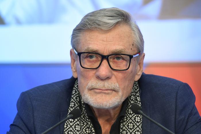 Артист Александр Михайлов рассказал, что его коллеги не поддерживали Россию из страха