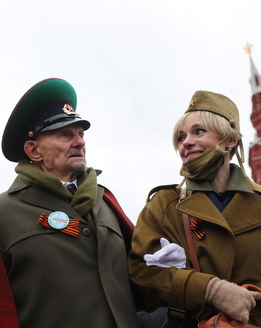 В Москве ко Дню Победы денежные выплаты получат около 50 тысяч ветеранов и тружеников тыла