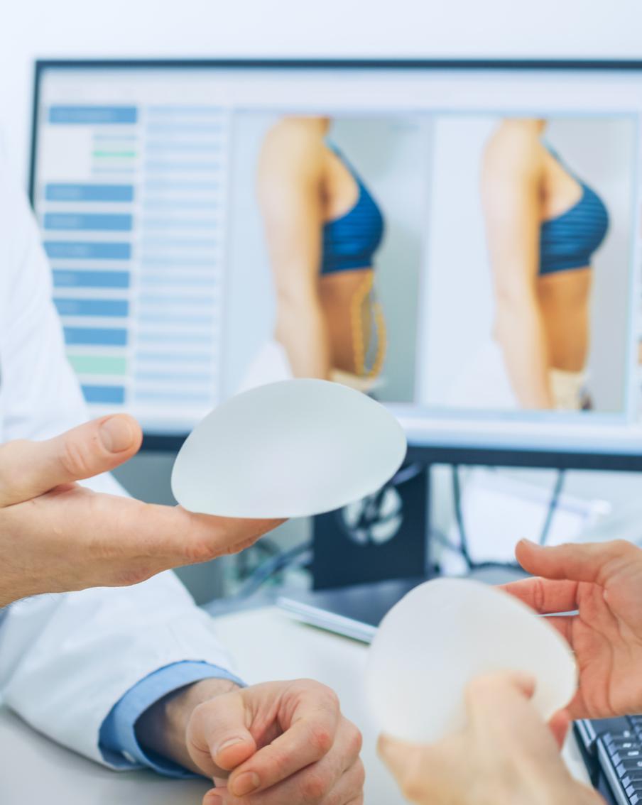 Решиться на проведение пластики – это только полдела. Самое важное для человека – слушать врача и следовать его советам