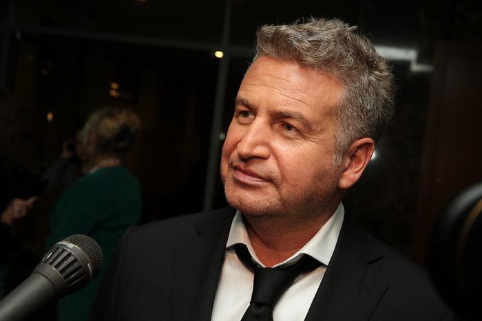 Леонид Агутин впервые станет дедушкой. Он объявил об этом сегодня на дне рождении дочери Полины