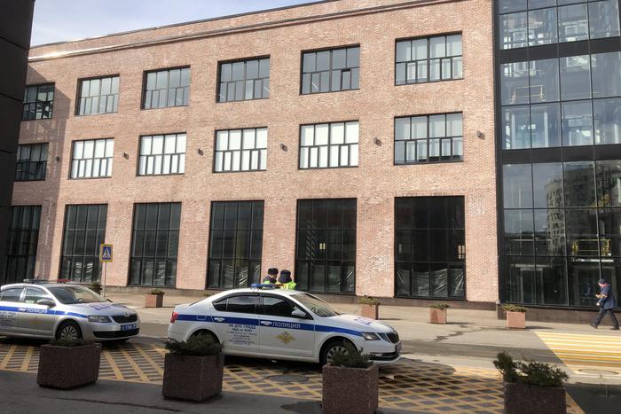 Wildberries закрывает пункты выдачи в ответ на забастовку: как развивается скандал с одним из главных маркетплейсов страны