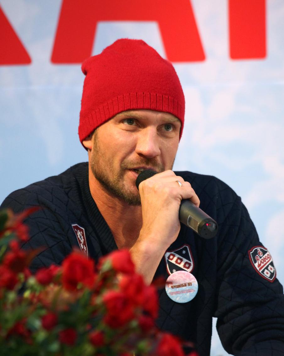 Состояние фигуриста Романа Костомарова стало улучшаться