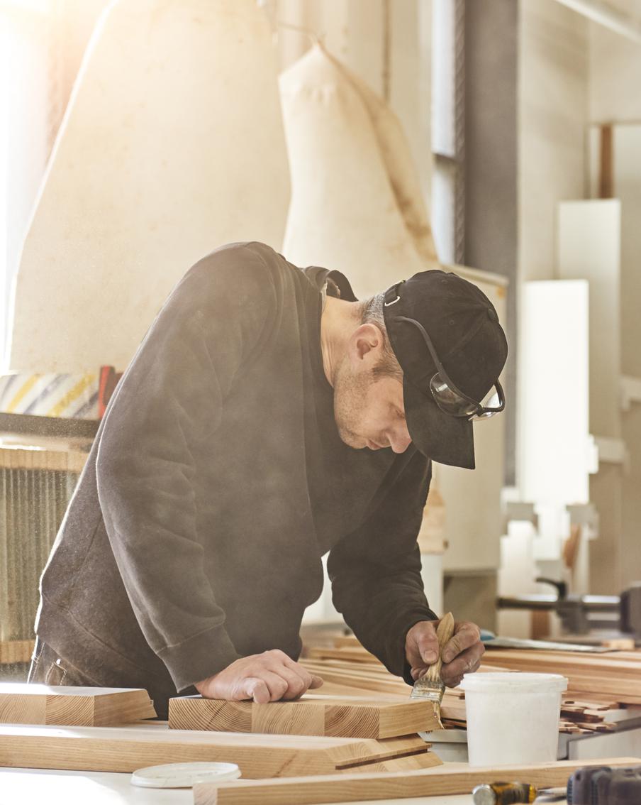 Деревянный капут: россияне могут остаться без европейской мебели