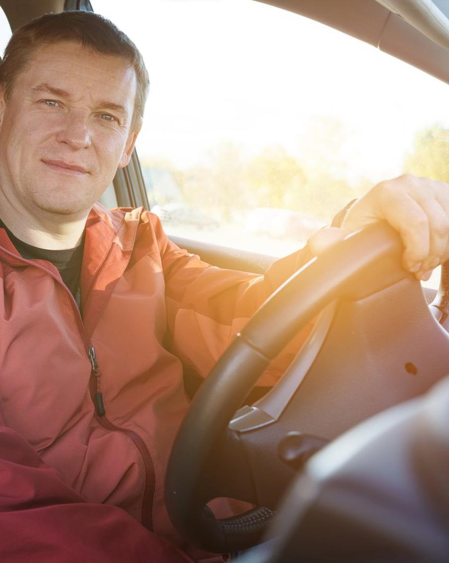 Сколько получает таксист в России? Назвали среднюю зарплату по стране