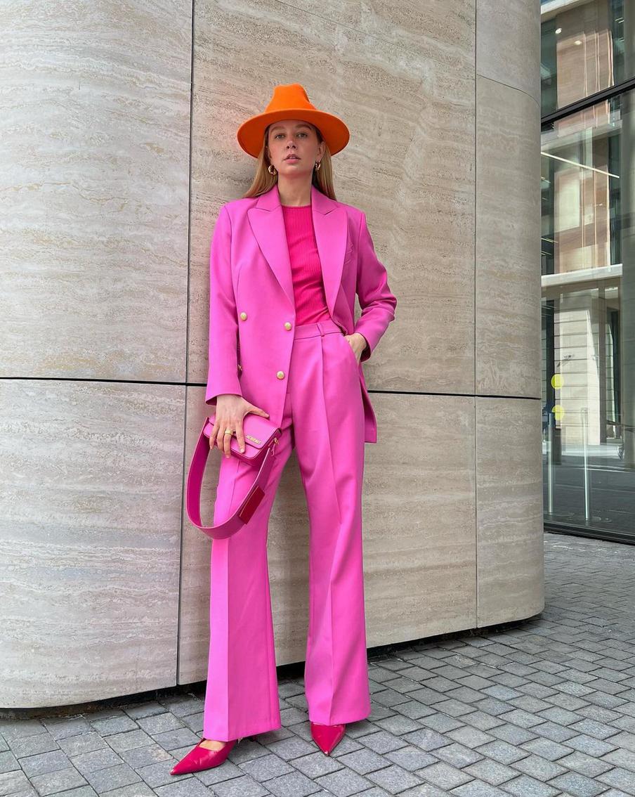 Оранжевый + розовый.