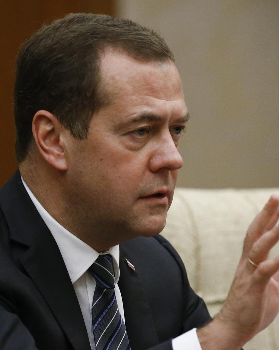 Дмитрий Медведев призвал лишать доходов иноагентов