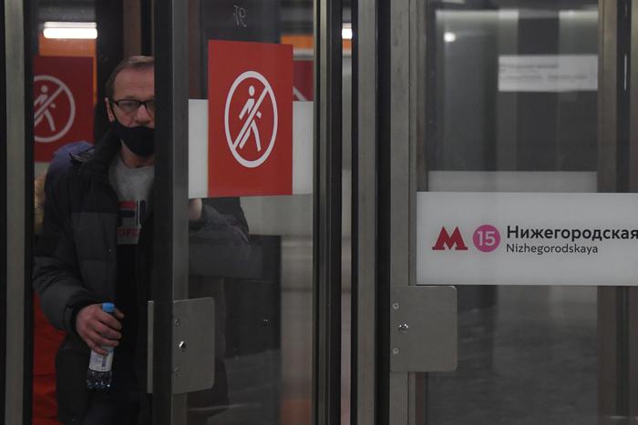 Купальник и медицинский снимок: какие предметы москвичи оставляют на станциях БКЛ