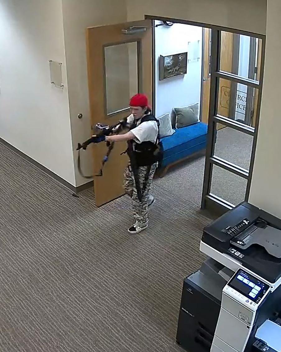 Детей в христианской приходской школе расстрелял трансгендер