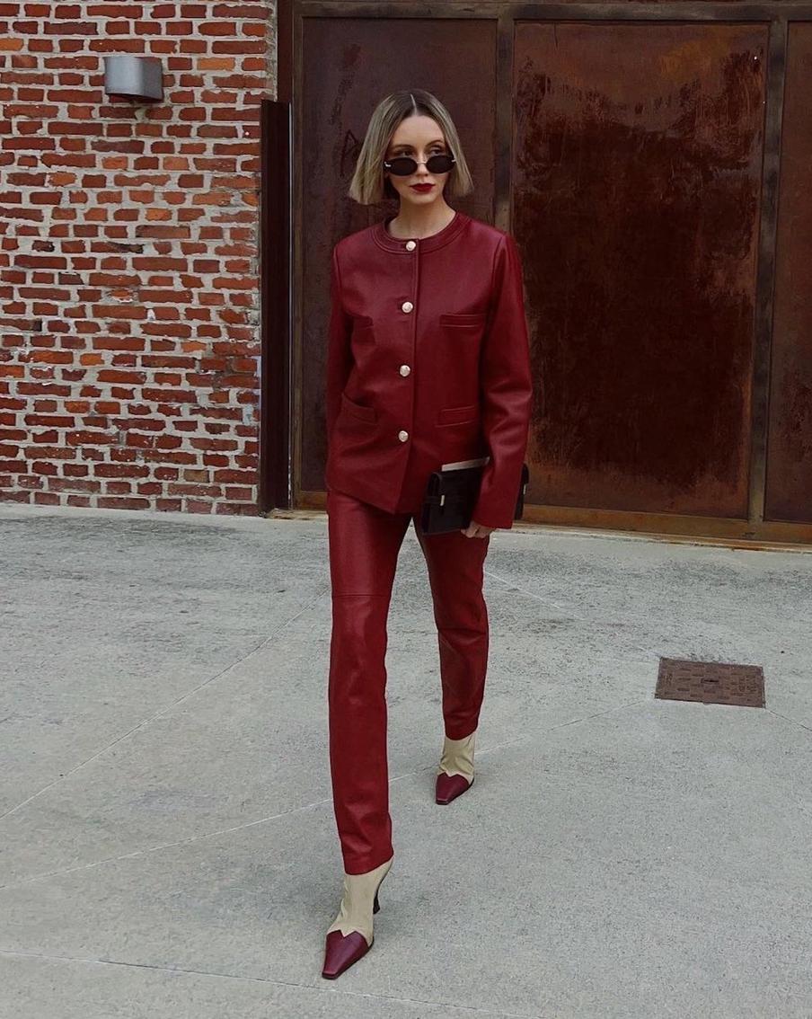 Узкие брюки.