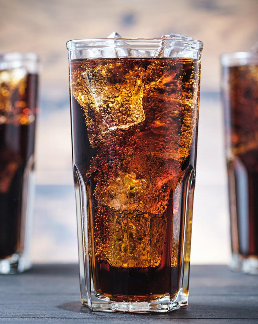 Врач рассказал, какие продукты особенно вредны для желудка