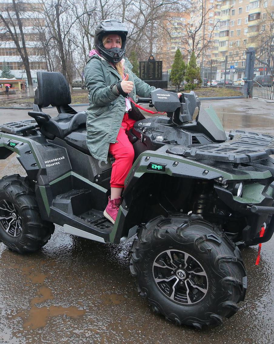 Лёгкий, бесшумный и экологичный. Репортёр Metro обкатал обновлённый квадроцикл "Гепард"