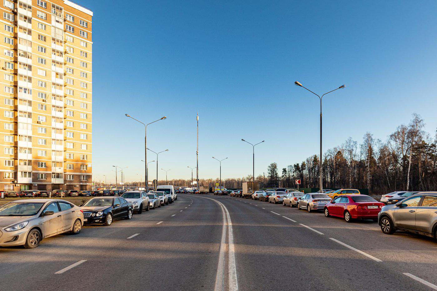 Минтранс Подмосковья попросил водителей пока воздержаться от замены зимней резины