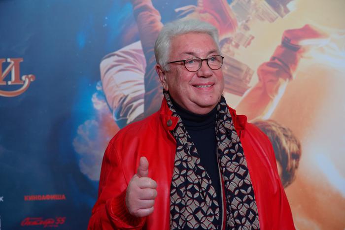 Премьер-министр Мишустин поздравил народного артиста Винокура с юбилеем