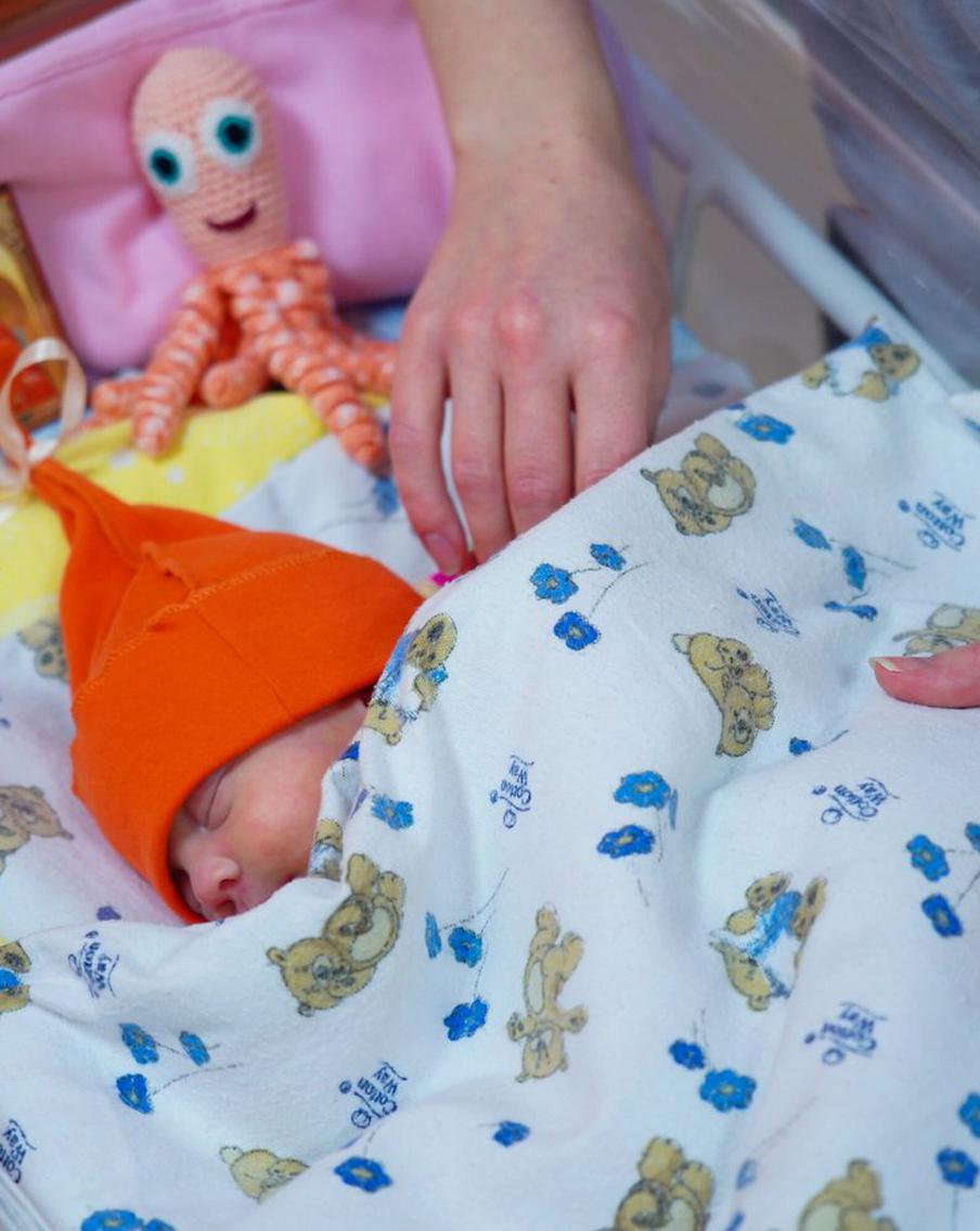 Всем столичным патронажным медсестёрам выдали специальные планшеты, позволяющие заносить информацию о детях в единую систему