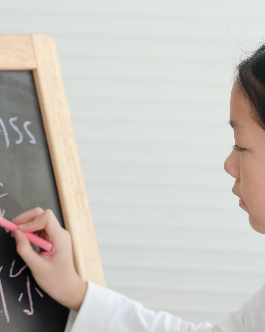 Иероглифические языки – достаточно сложная для освоения штука. Поэтому ученику придётся постараться