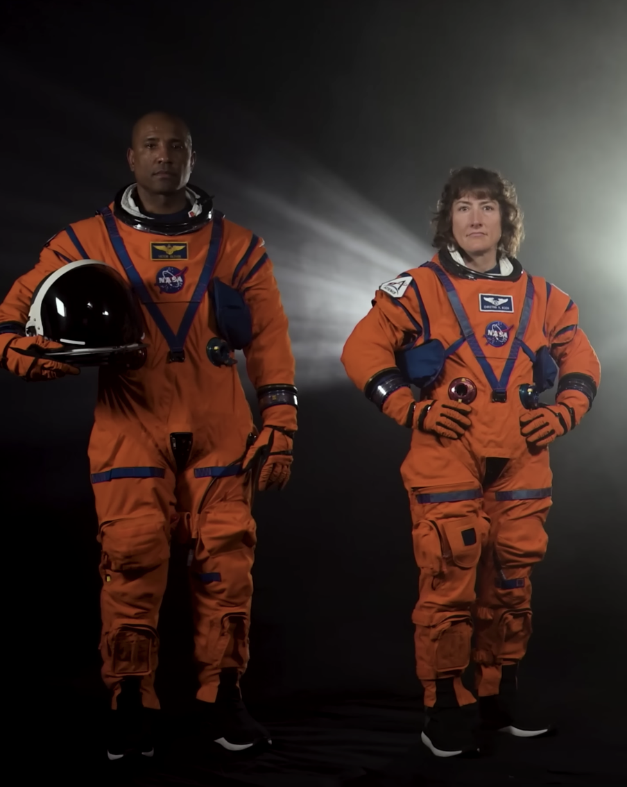 К Луне летит астронавт Виктор Гловер. Были и другие афроамериканцы, отправленные в космос