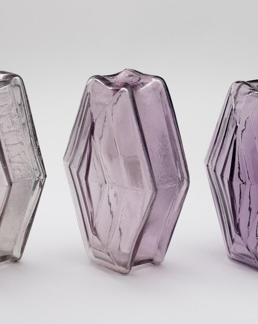 Окна из кирпича придумал швейцарец Фальконье. Сейчас их выпускают только в России