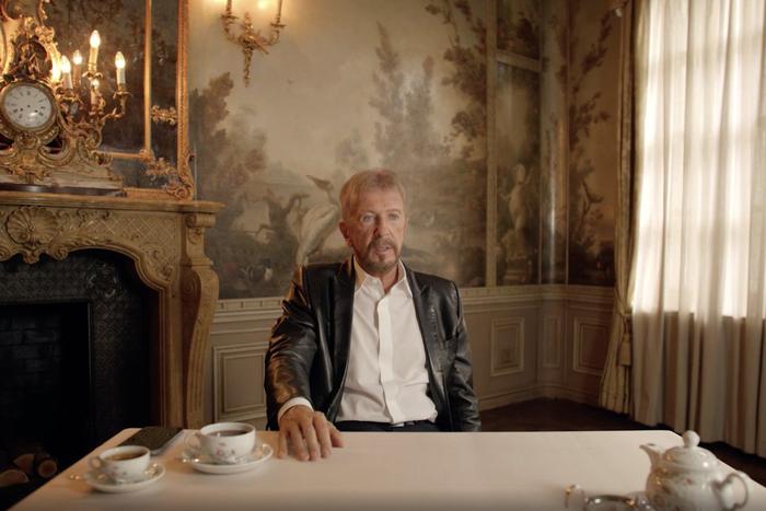 В сериале "Рестораны Москвы" Сергей Минаев знакомит с главными людьми столичного гастрономического мира