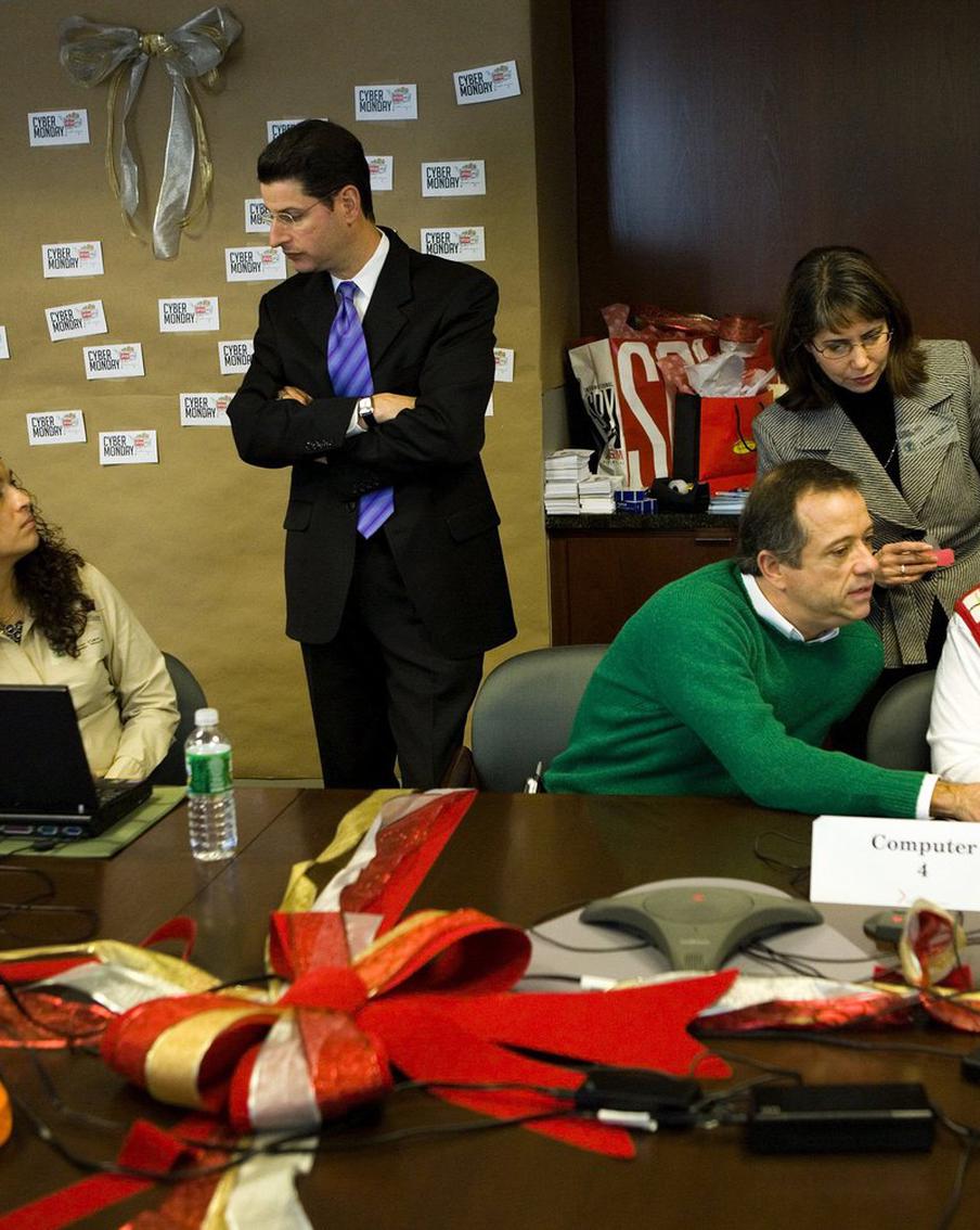 Россиян с начала года стали чаще приглашать работать за рубежом