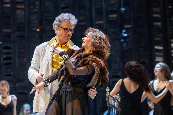 Бордель "Сила Господня" научит настоящей любви в новом спектакле Театра имени Владимира Маяковского