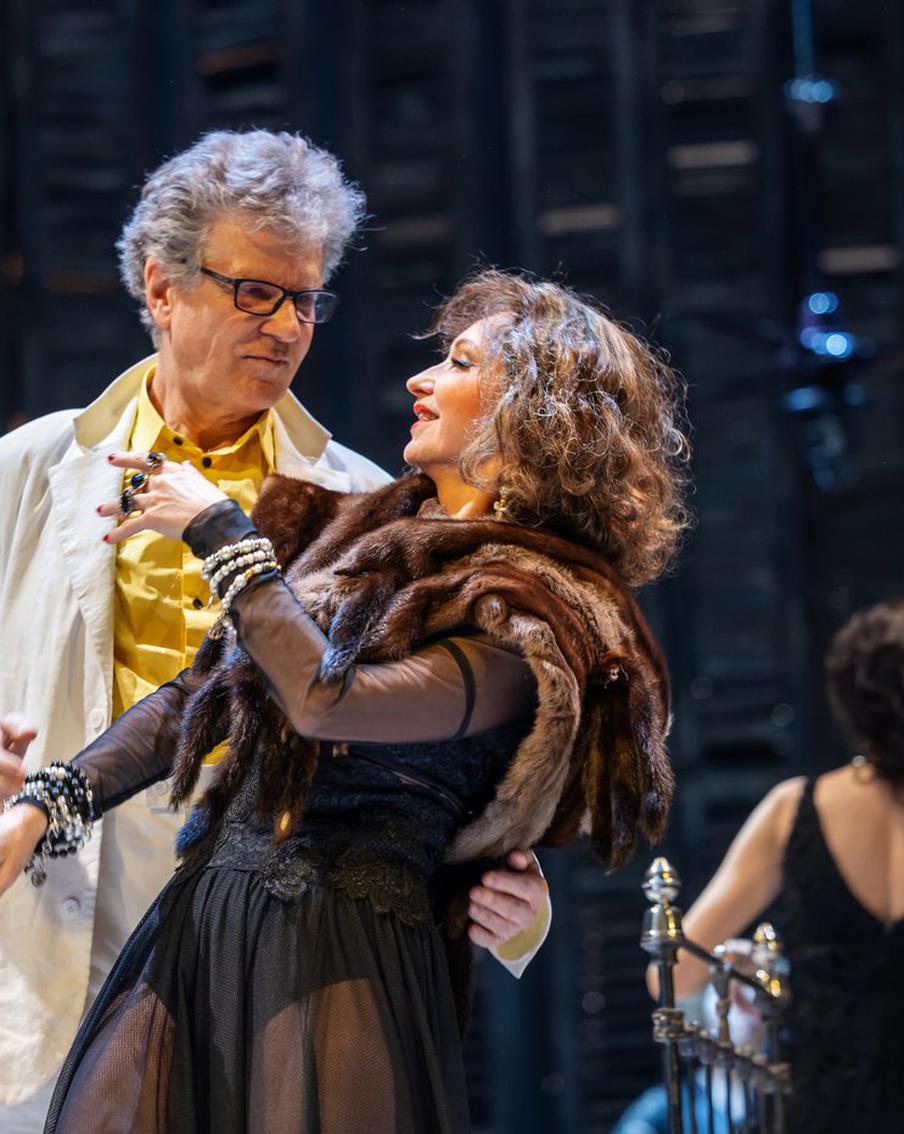 Бордель "Сила Господня" научит настоящей любви в новом спектакле Театра имени Владимира Маяковского