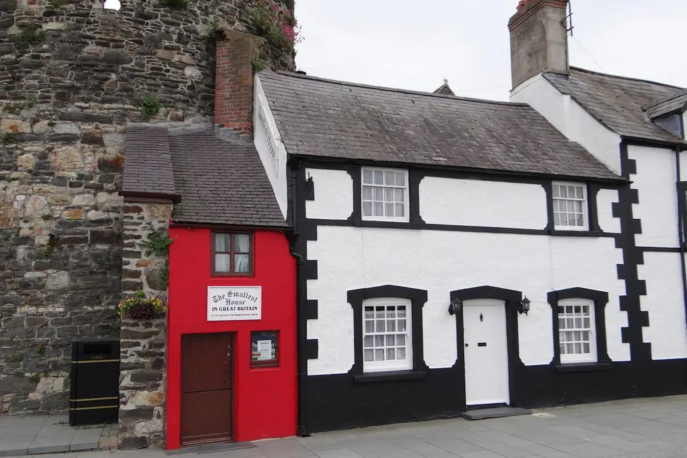 Маленький дом в Уэльсе.