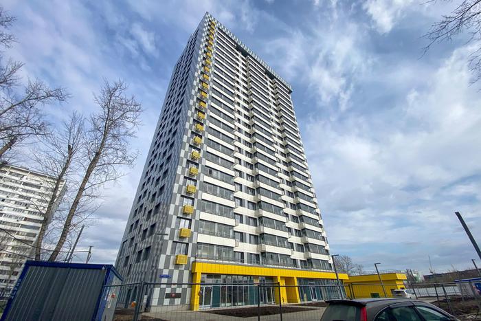 В районе Кузьминки ввели в эксплуатацию новостройку, построенную по программе реновации. Дом планируют заселять в конце года