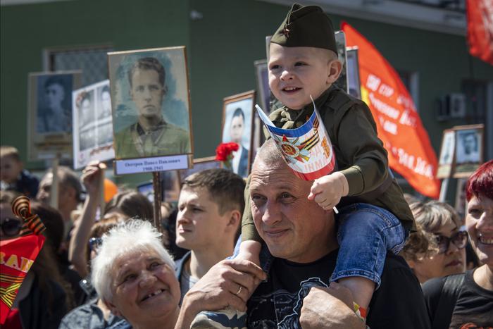 В Крыму решили провести День Победы без парада, в Севастополе отмена не утверждена