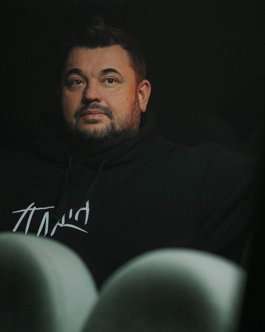 Цой, Хой, Ваня Дмитриенко и Сергей Жуков встретятся в новом сериале "Плакса"