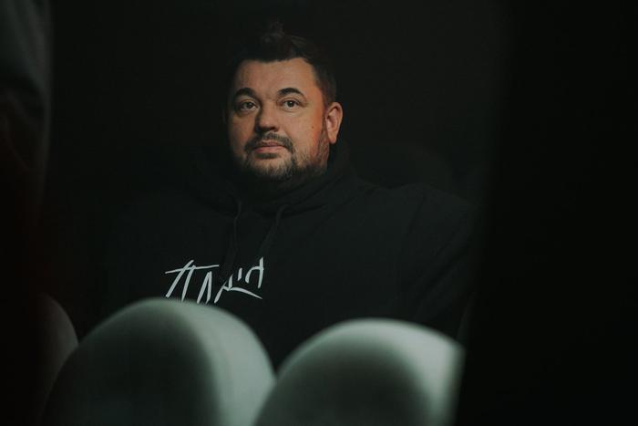 Цой, Хой, Ваня Дмитриенко и Сергей Жуков встретятся в новом сериале "Плакса"