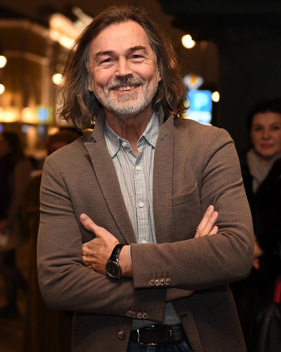 Художник Никас Сафронов презентовал поезд метро в Metro