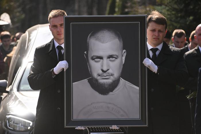 Нашли второго подозреваемого в убийстве военкора Владлена Татарского