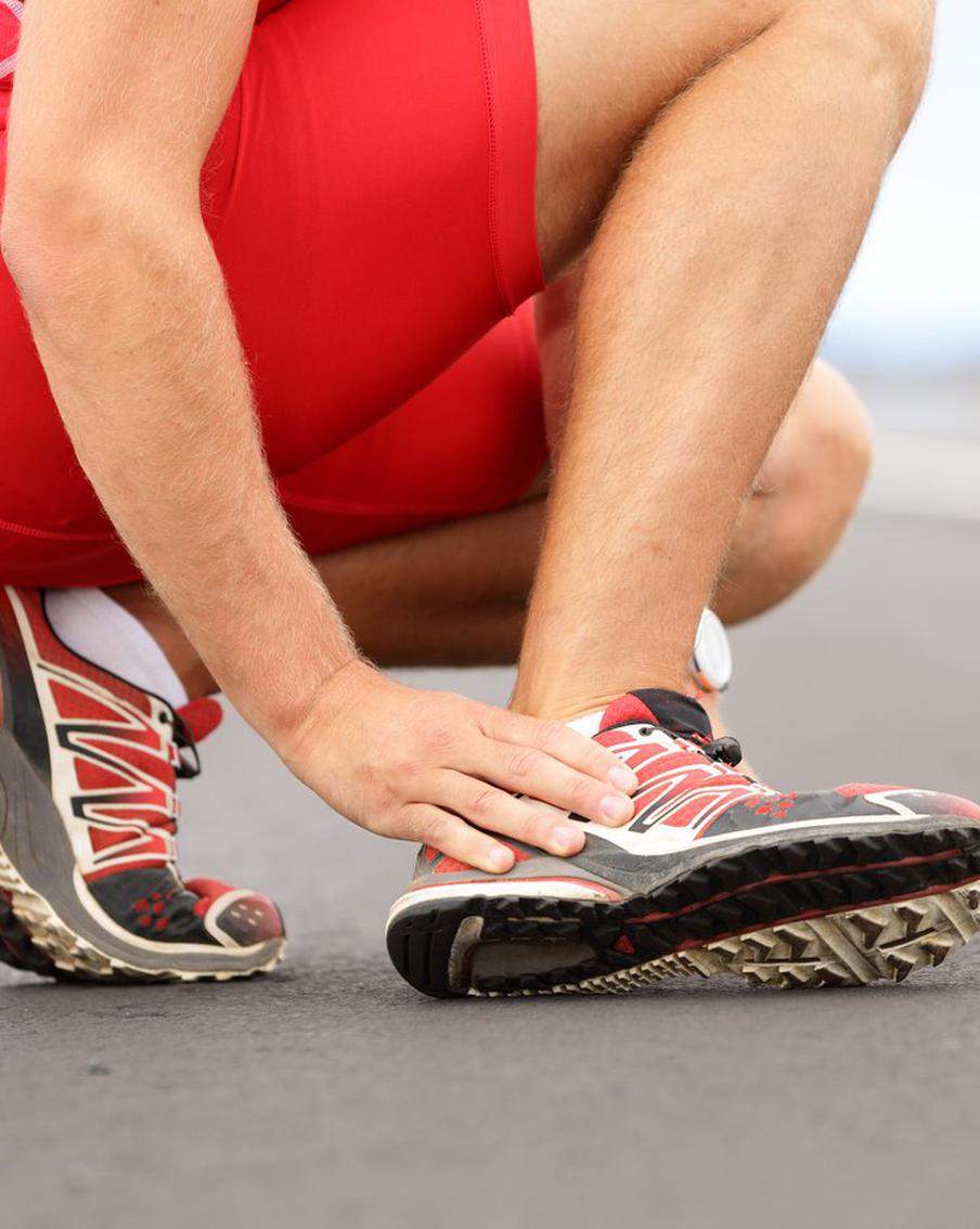 Решив однажды начать здоровый образ жизни, мы идём в спортзал. И там нас подстерегают опасности