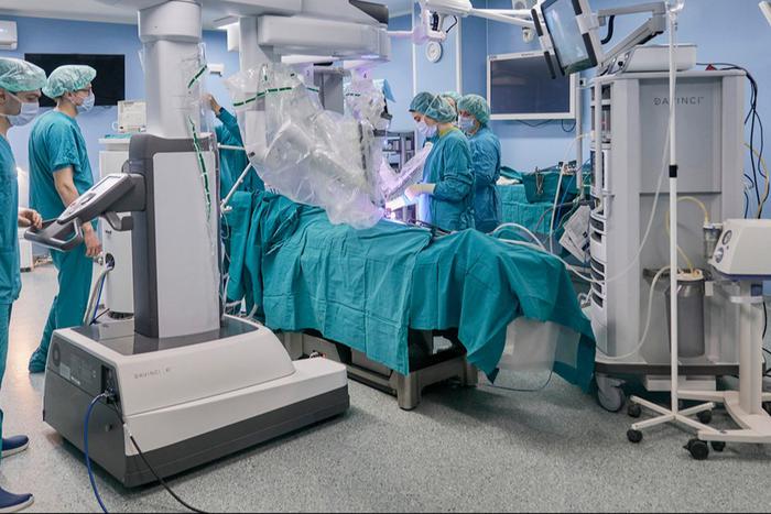 Более 3 тыс. операций за месяц провели в новом флагманском центре Склифа