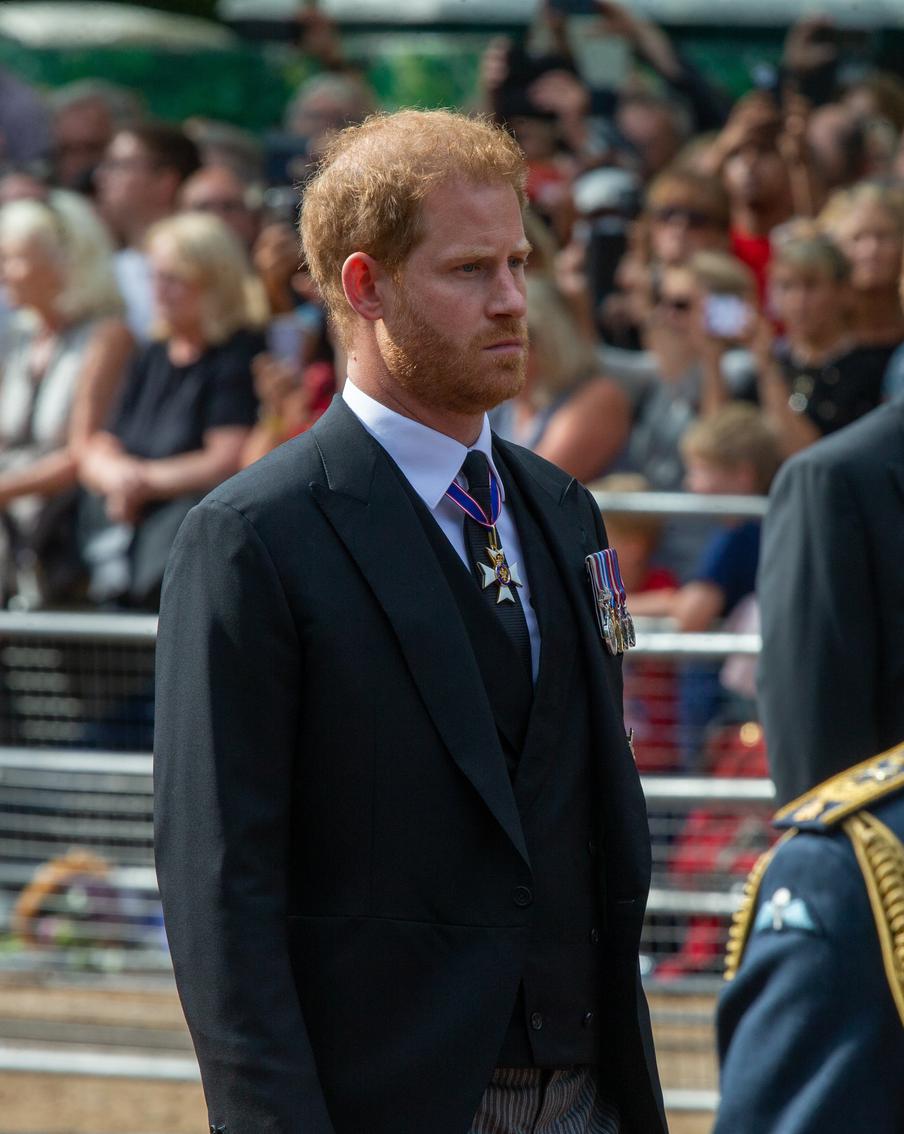 Стало известно, придут ли Гарри и Меган Маркл на коронацию принца Чарльза