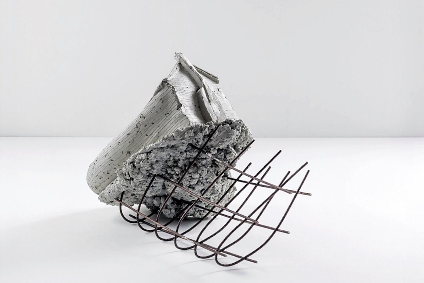 Скульптура Эрвина Вурма.