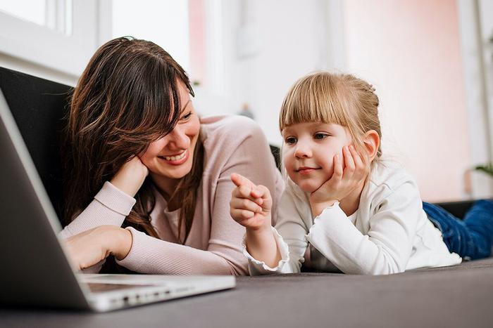 Все справки в мегабайтах: здоровье москвичей ушло в Сеть