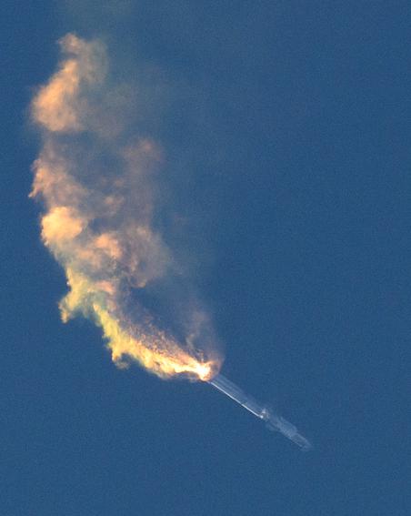 Очередное испытание нового корабля компании Space X провалилось