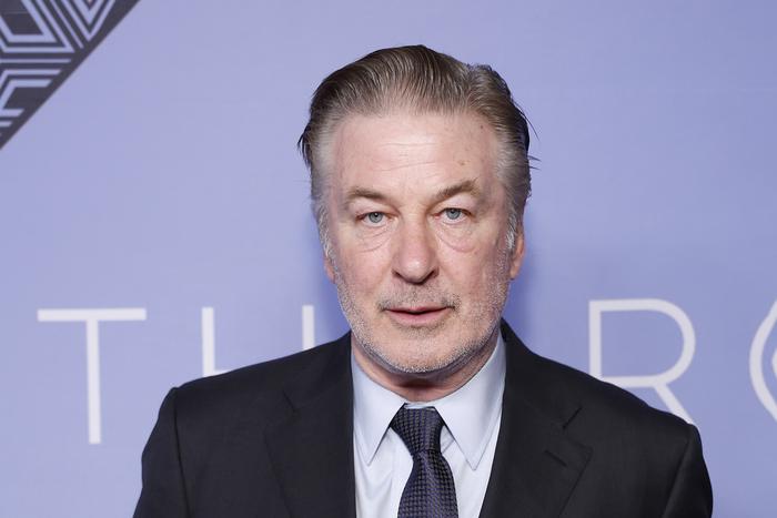 C актёра Алека Болдуина сняли обвинение в непредумышленном убийстве