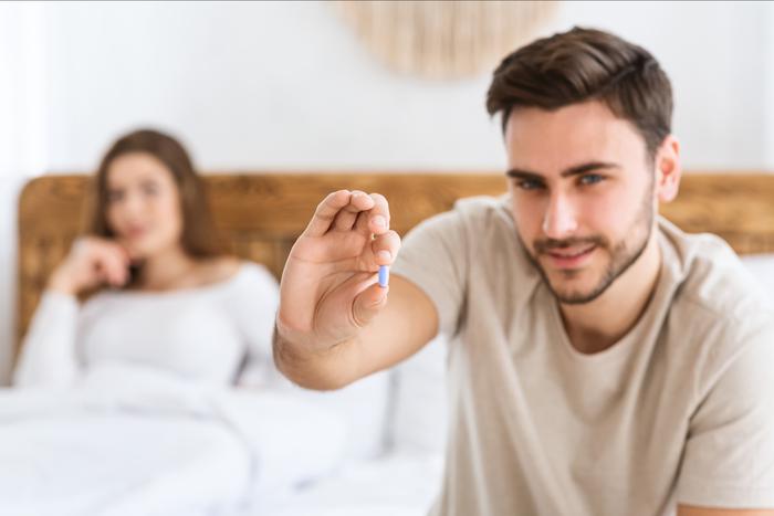 Сильный пол России стал резко скупать средства для мужской силы