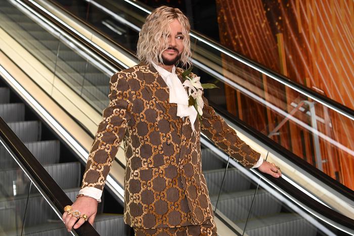 Стилист Филиппа Киркорова рассказал о стоимости его концертных костюмов