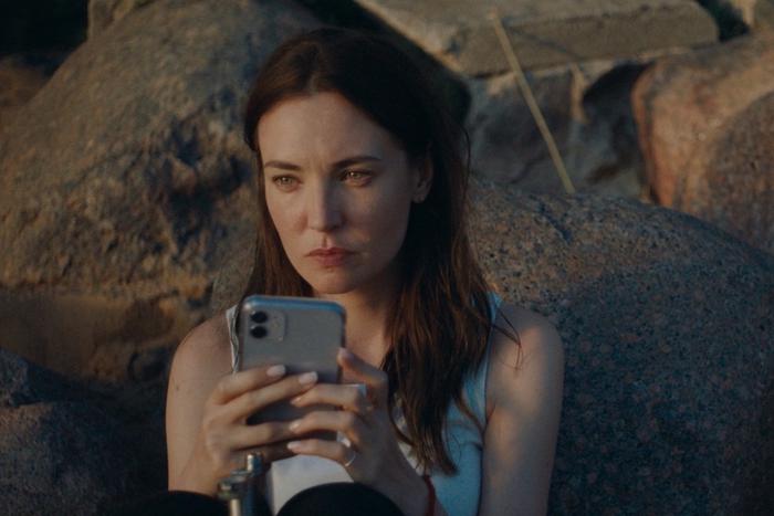 Вода уносит всё. Картина "Край надломленной луны" получила награду ММКФ