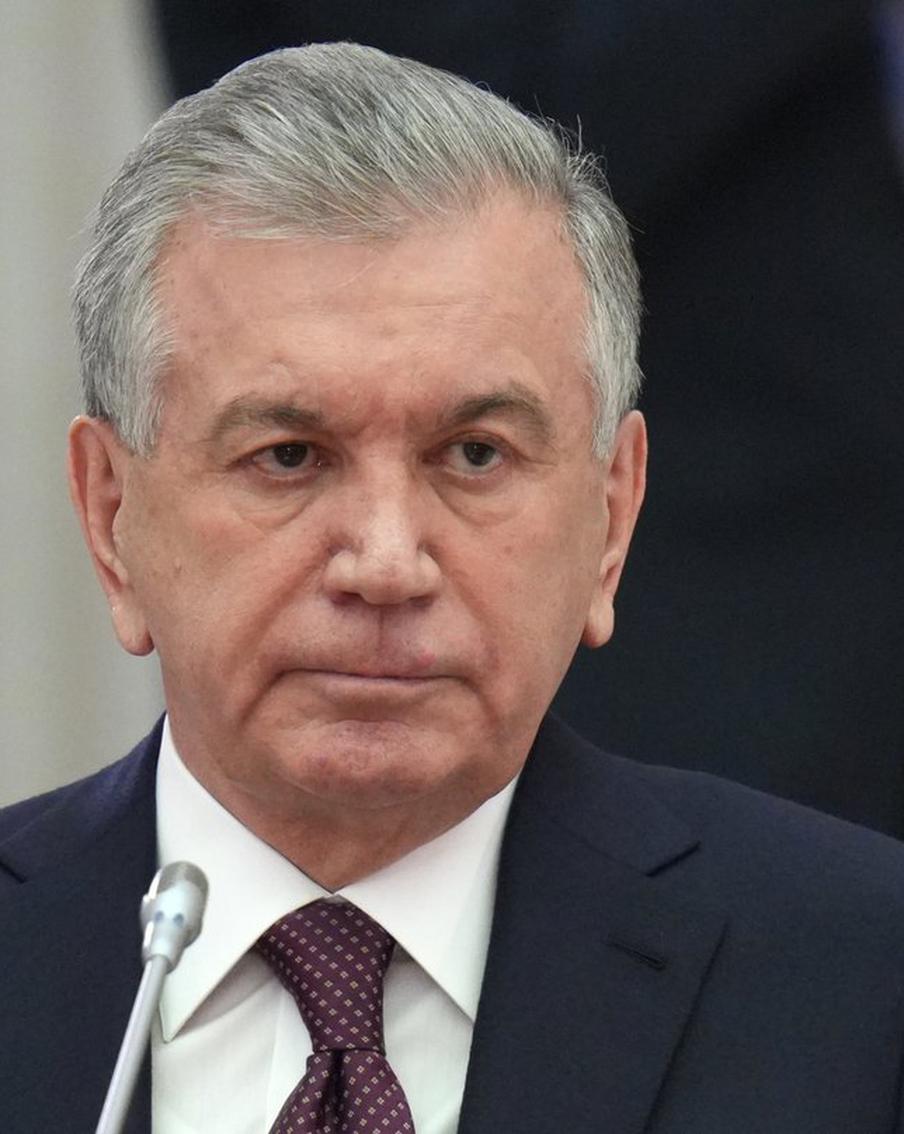 Узбекистан проголосовал за поправки, продлевающие срок полномочий президента