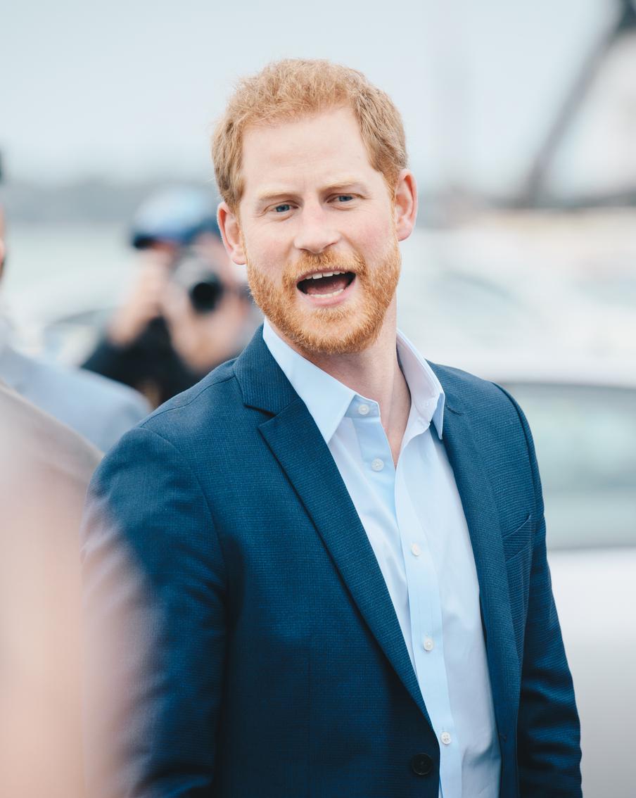 Опальному принцу Гарри не разрешили надеть военную форму