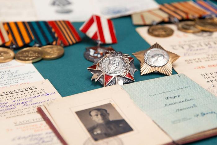 Горожане успели собрать более 14 тыс. семейных реликвий в рамках акции "Москва - с заботой об истории"