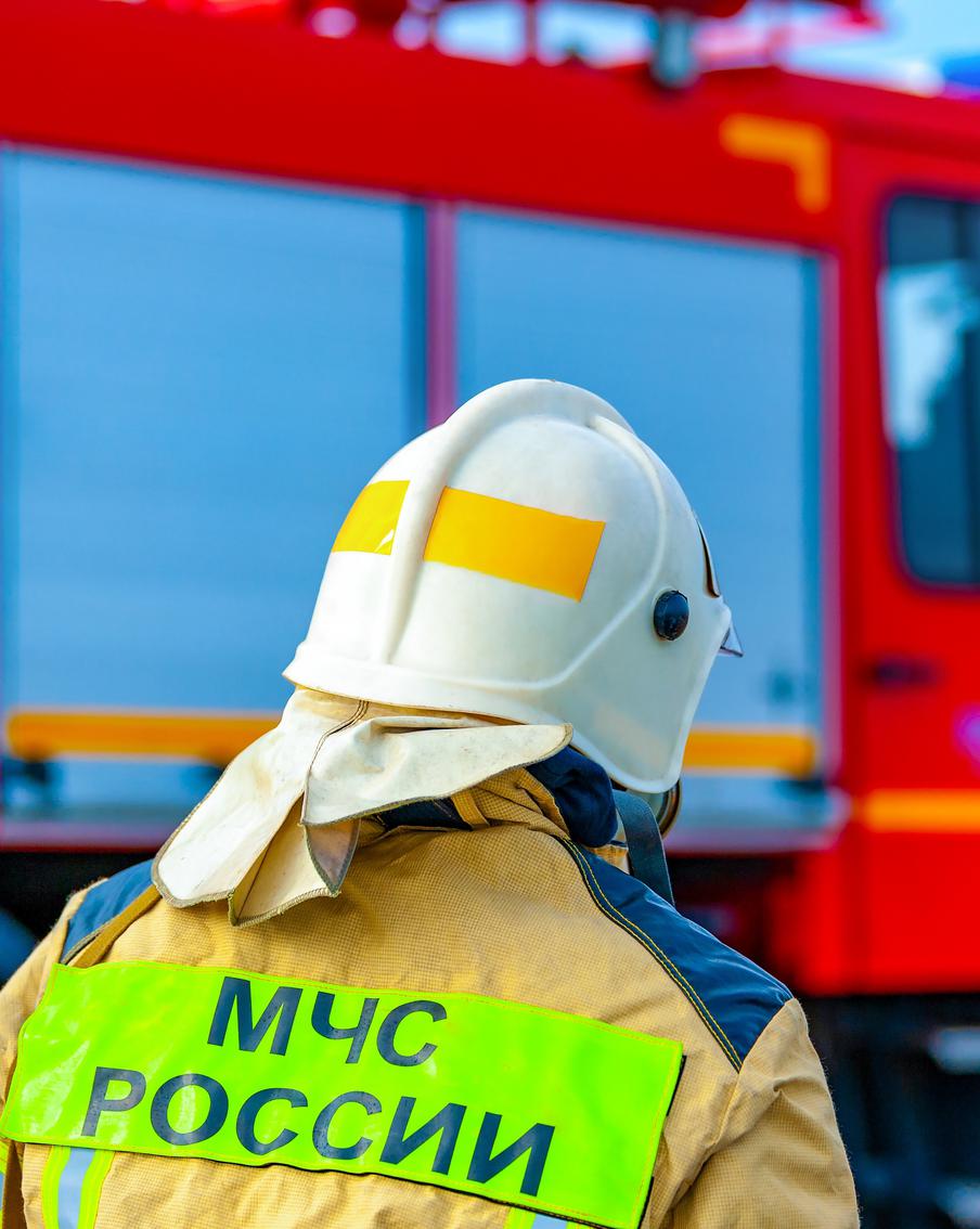 Сотрудники МЧС ликвидировали пожар в Измайловском кремле